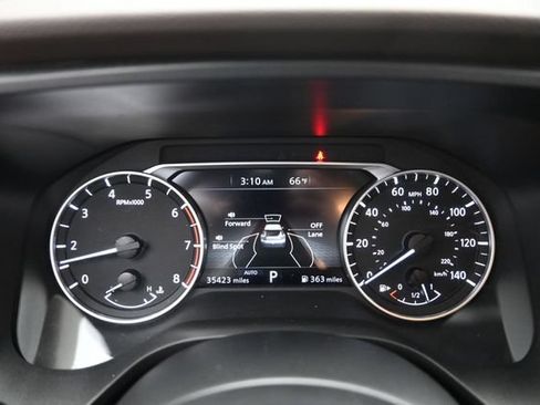 Used 2023 Nissan Rogue S AWD/4WD image 15