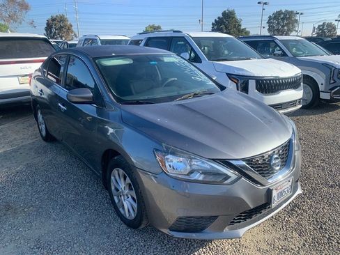Used 2019 Nissan Sentra SV w/ Exterior Package FWD image 1