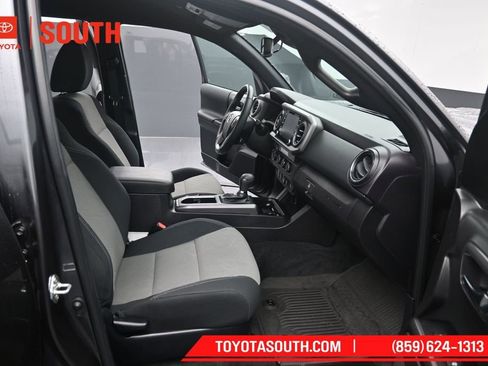 Used 2023 Toyota Tacoma TRD Sport AWD/4WD image 29