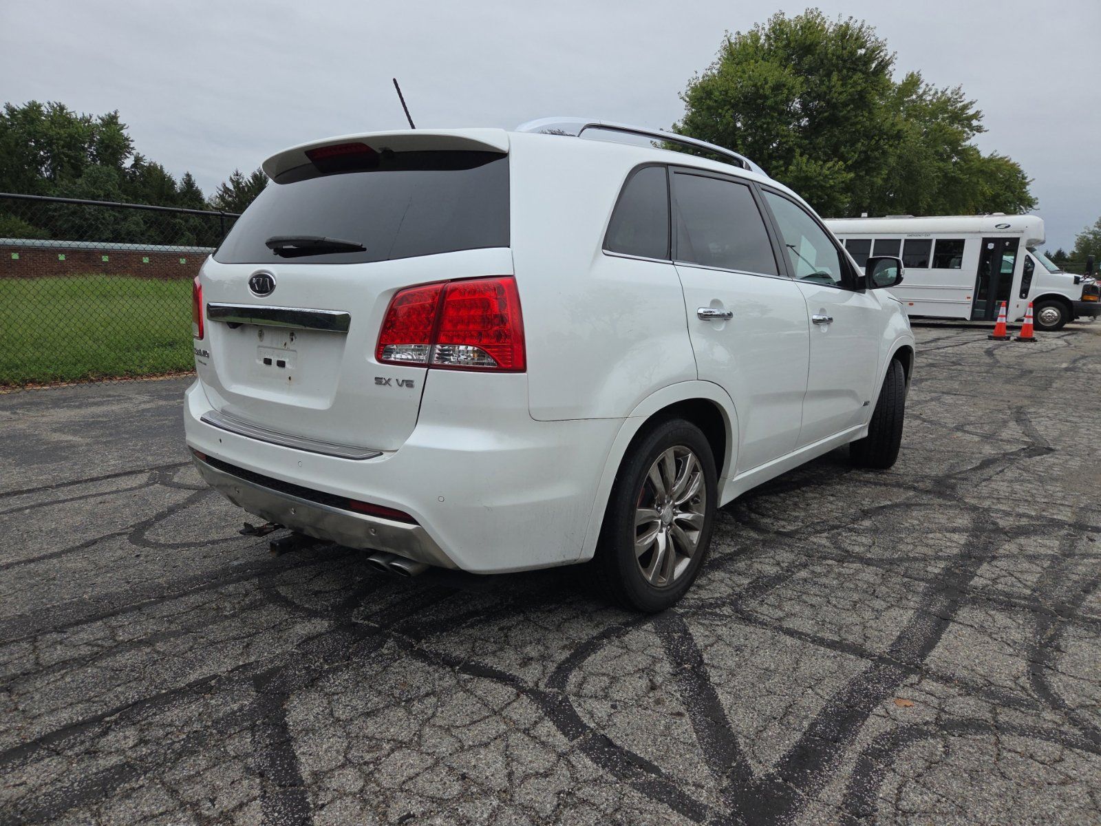 Used 2012 Kia Sorento SX w/ SX Premium Pkg AWD/4WD image 4