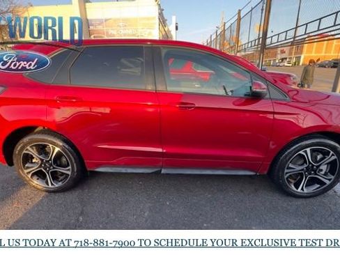 Certified 2023 Ford Edge ST image 6