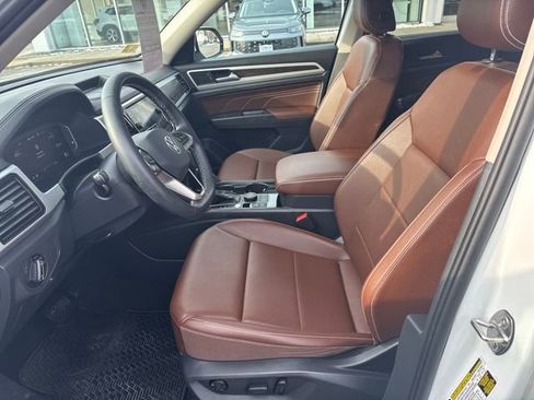 Certified 2023 Volkswagen Atlas SE w/ Panoramic Sunroof Package image 14