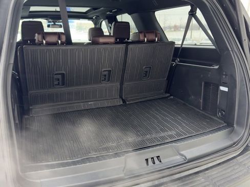 Used 2024 Ford Expedition Max Limited image 14