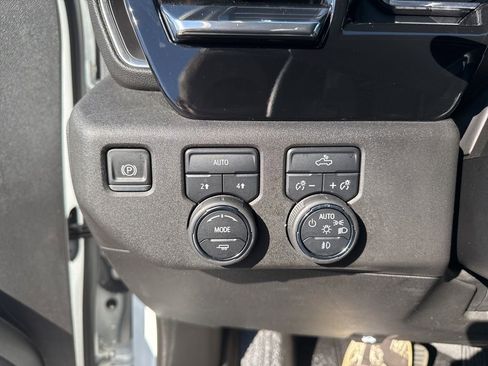 Used 2023 Chevrolet Silverado 1500 RST w/ Redline Edition image 25