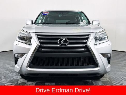 Used 2017 Lexus GX 460 Premium AWD/4WD image 2