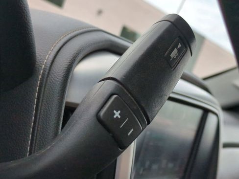 Used 2017 GMC Sierra 1500 SLE image 29