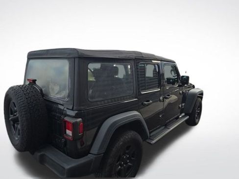 Used 2018 Jeep Wrangler Unlimited Sport image 6