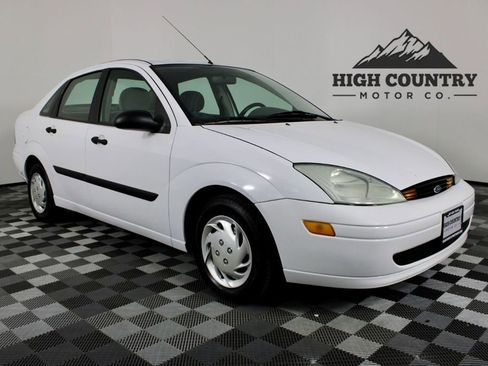 Used 2002 Ford Focus LX image 1