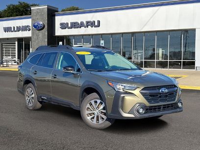 Used 2025 Subaru Outback Premium w/ Popular Package #1A