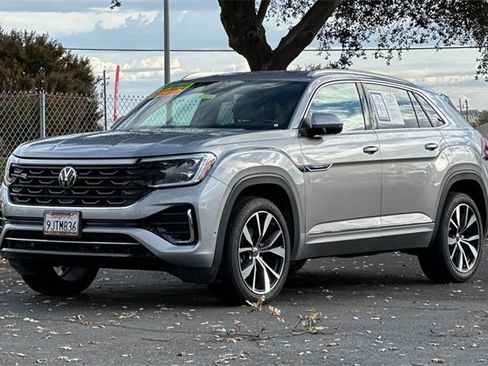 Used 2024 Volkswagen Atlas Cross Sport SEL Premium R-Line image 10