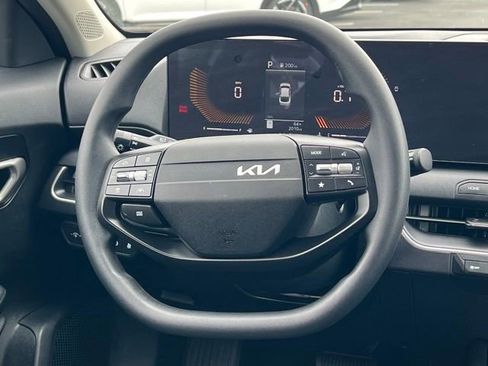 Certified 2025 Kia K4 FWD image 14