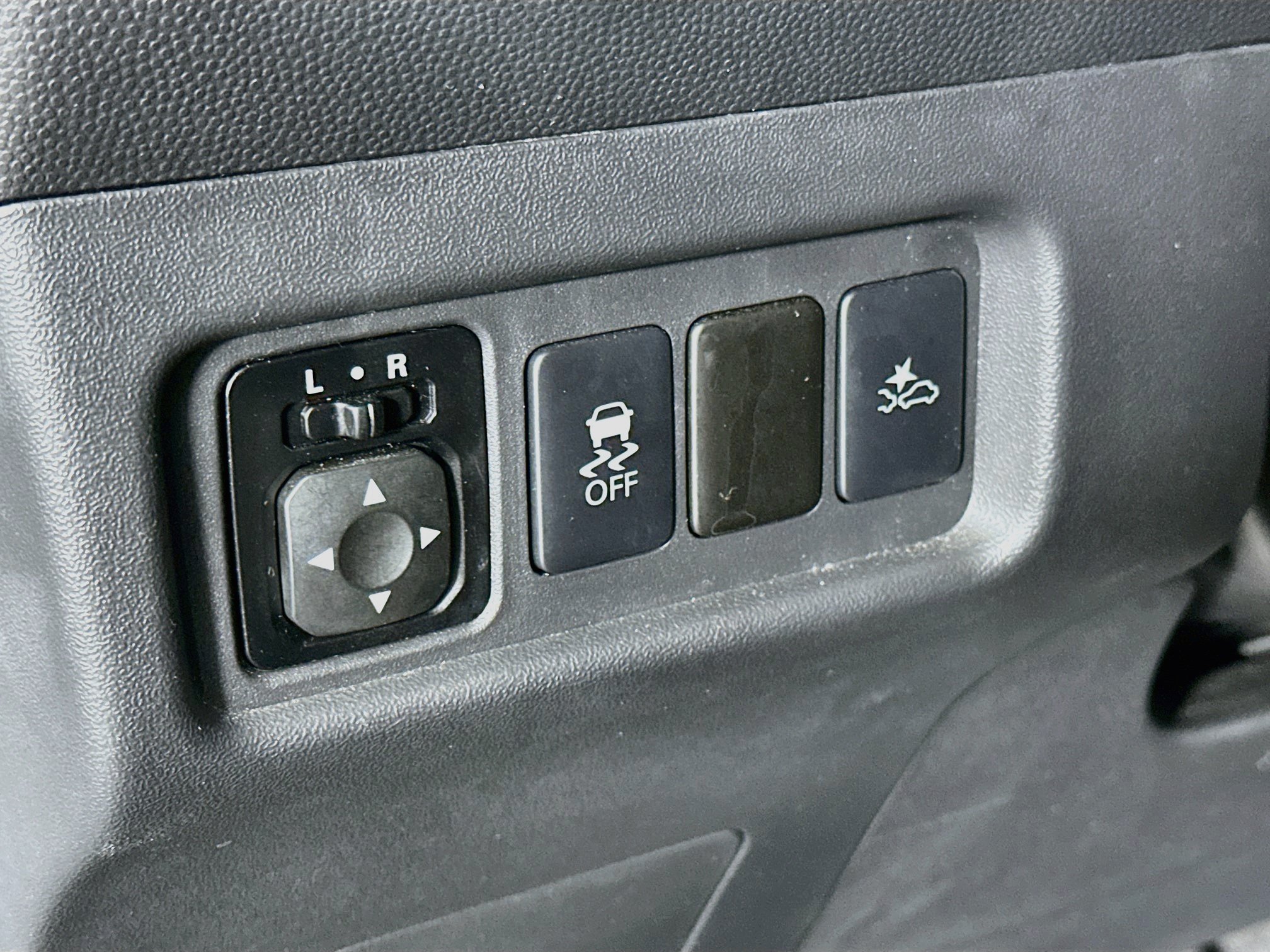 Used 2024 Mitsubishi Mirage ES FWD image 16