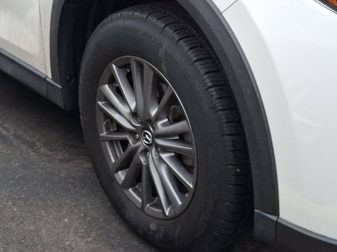 Used 2017 MAZDA CX-5 Touring w/ Preferred Equipment Package image 10