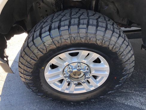 Used 2018 Ford F250 XL w/ STX Appearance Package AWD/4WD image 11