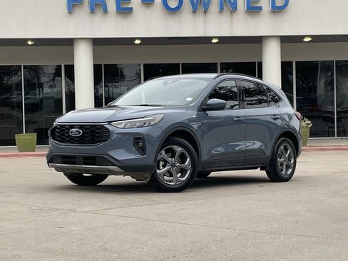 Used 2025 Ford Escape ST-Line Select image 1