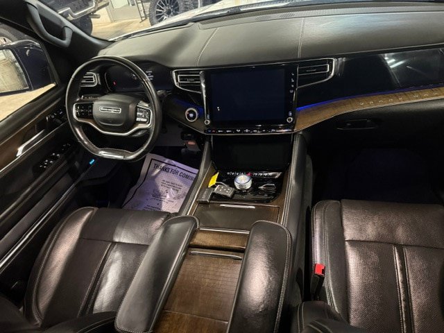 Used 2023 Jeep Grand Wagoneer 4WD image 23