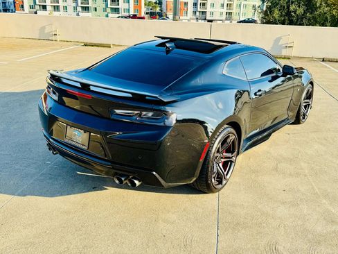 Used 2016 Chevrolet Camaro SS image 16