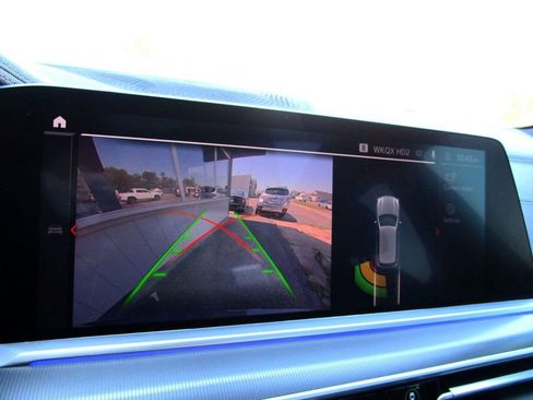 Used 2020 BMW X5 M50i w/ Premium Package image 4