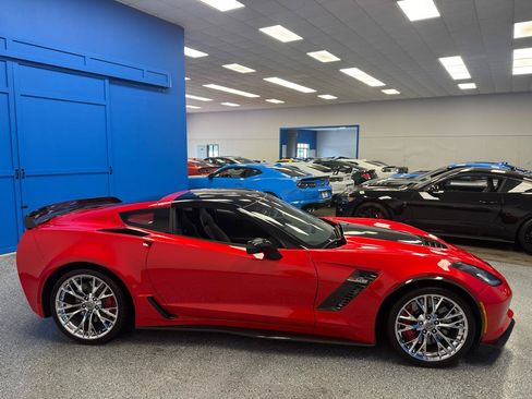 Used 2018 Chevrolet Corvette Z06 RWD image 7