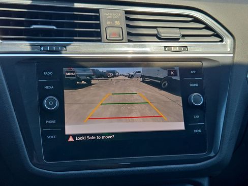 Used 2020 Volkswagen Tiguan SE R-Line w/ 3rd Row Seat Package AWD/4WD image 23