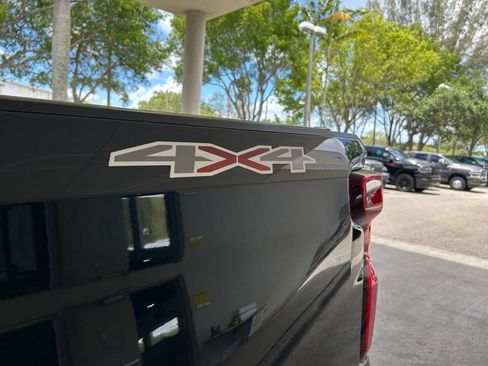 Used 2021 Chevrolet Silverado 1500 RST w/ Redline Edition AWD/4WD image 19
