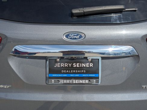 Used 2020 Ford EcoSport Titanium image 13