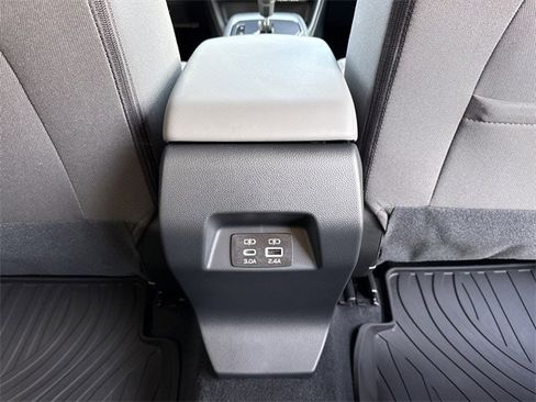 Certified 2025 Subaru Crosstrek 2.0i Premium image 23