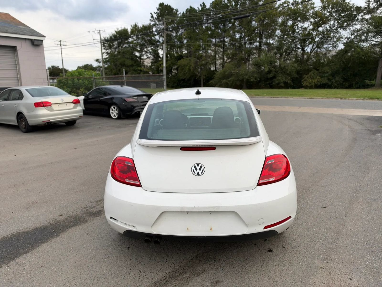Used 2012 Volkswagen Beetle 2.5 FWD image 4