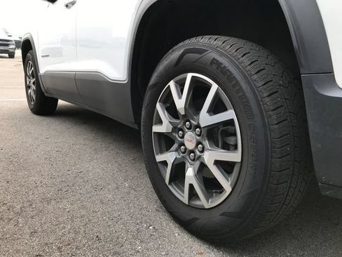 Used 2020 GMC Acadia SLE FWD image 12