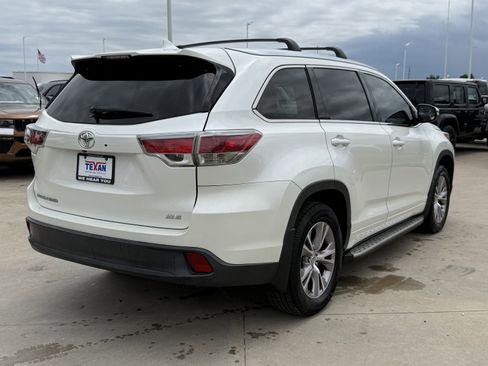 Used 2015 Toyota Highlander XLE FWD image 5