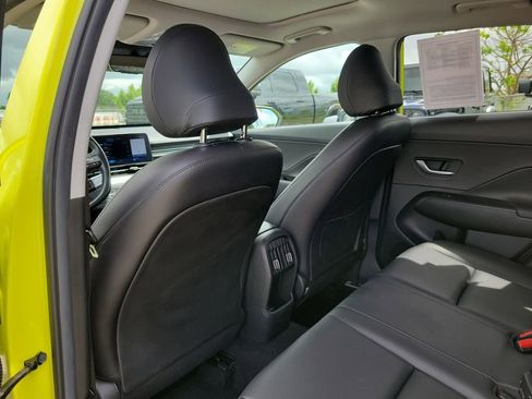 Used 2024 Hyundai Kona Limited FWD image 15