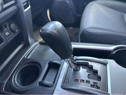 Used 2022 Toyota 4Runner SR5 Premium w/ Moonroof Package RWD image 22
