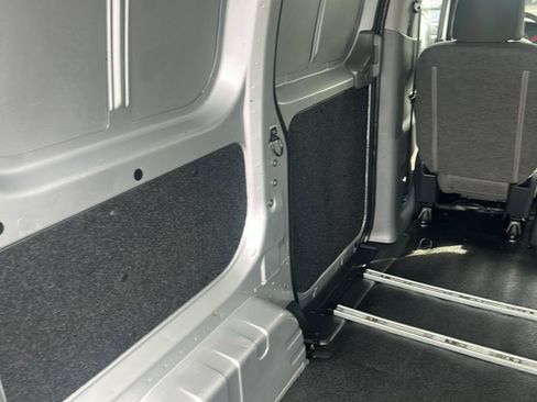Used 2020 Nissan NV200 SV FWD image 11