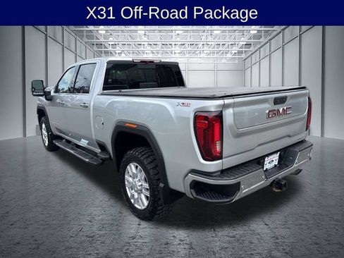 Used 2021 GMC Sierra 2500 SLT w/ SLT Premium Package AWD/4WD image 10