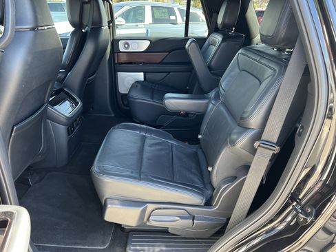 Certified 2023 Lincoln Navigator Reserve image 29