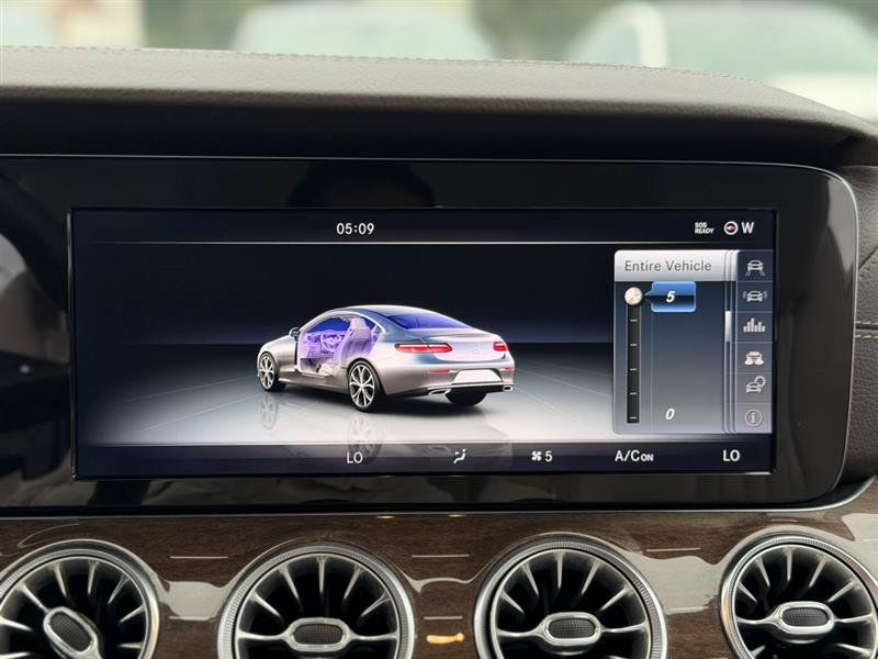 Used 2018 Mercedes-Benz E 400 4MATIC Coupe image 31