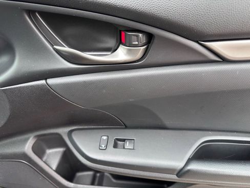 Used 2020 Honda Civic Sport image 29