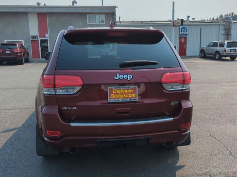 Used 2019 Jeep Grand Cherokee Overland AWD/4WD image 5