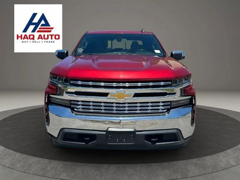 Used 2019 Chevrolet Silverado 1500 LT w/ All-Star Edition AWD/4WD image 2