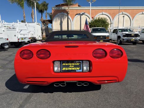 Used 2001 Chevrolet Corvette Convertible w/ Preferred Equipment Group2 image 7