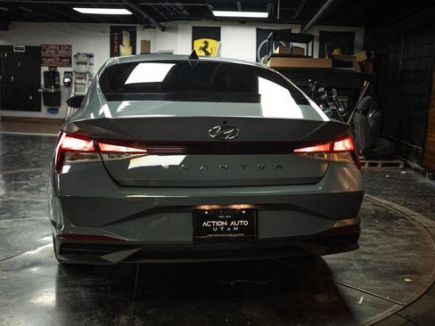 Used 2023 Hyundai Elantra SEL FWD image 6