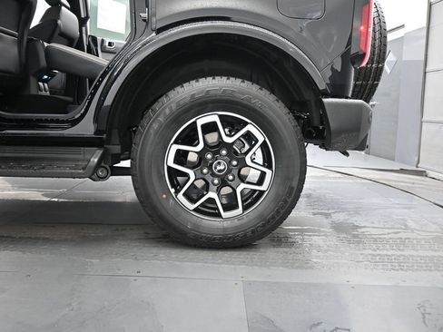 New 2026 Ford Bronco Outer Banks image 21