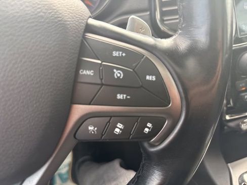 Used 2020 Jeep Grand Cherokee Limited X image 14