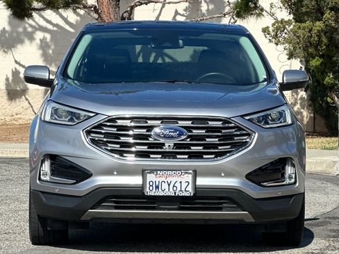 Used 2020 Ford Edge Titanium w/ Equipment Group 301A FWD image 9