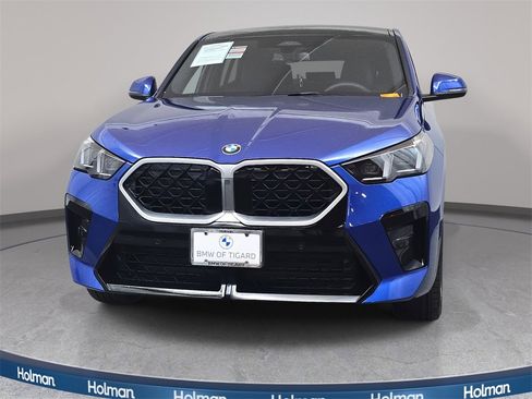 Used 2025 BMW X2 xDrive28i w/ M Sport Package image 3