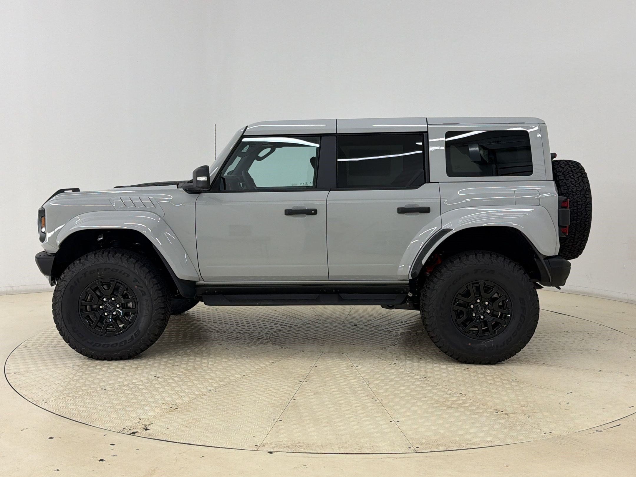 New 2026 Ford Bronco Raptor AWD/4WD image 2