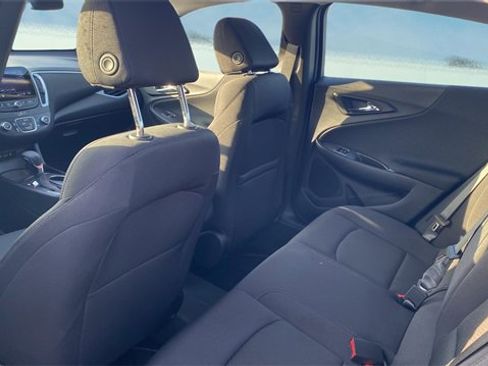 Used 2024 Chevrolet Malibu RS w/ LPO, Floor Liner Package image 17