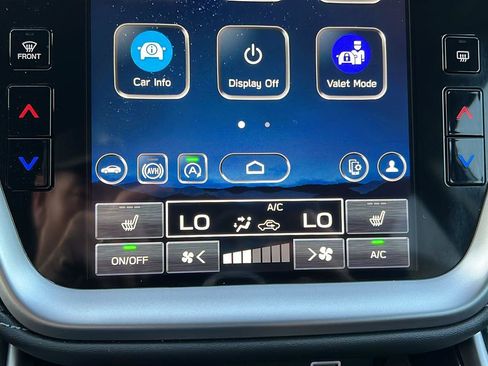 Used 2025 Subaru Outback Premium w/ Popular Package #1A image 25