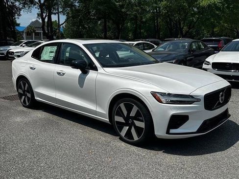 New 2024 Volvo S60 T8 Plus w/ Climate Package image 2