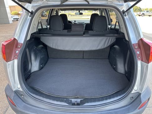 Used 2015 Toyota RAV4 XLE image 16